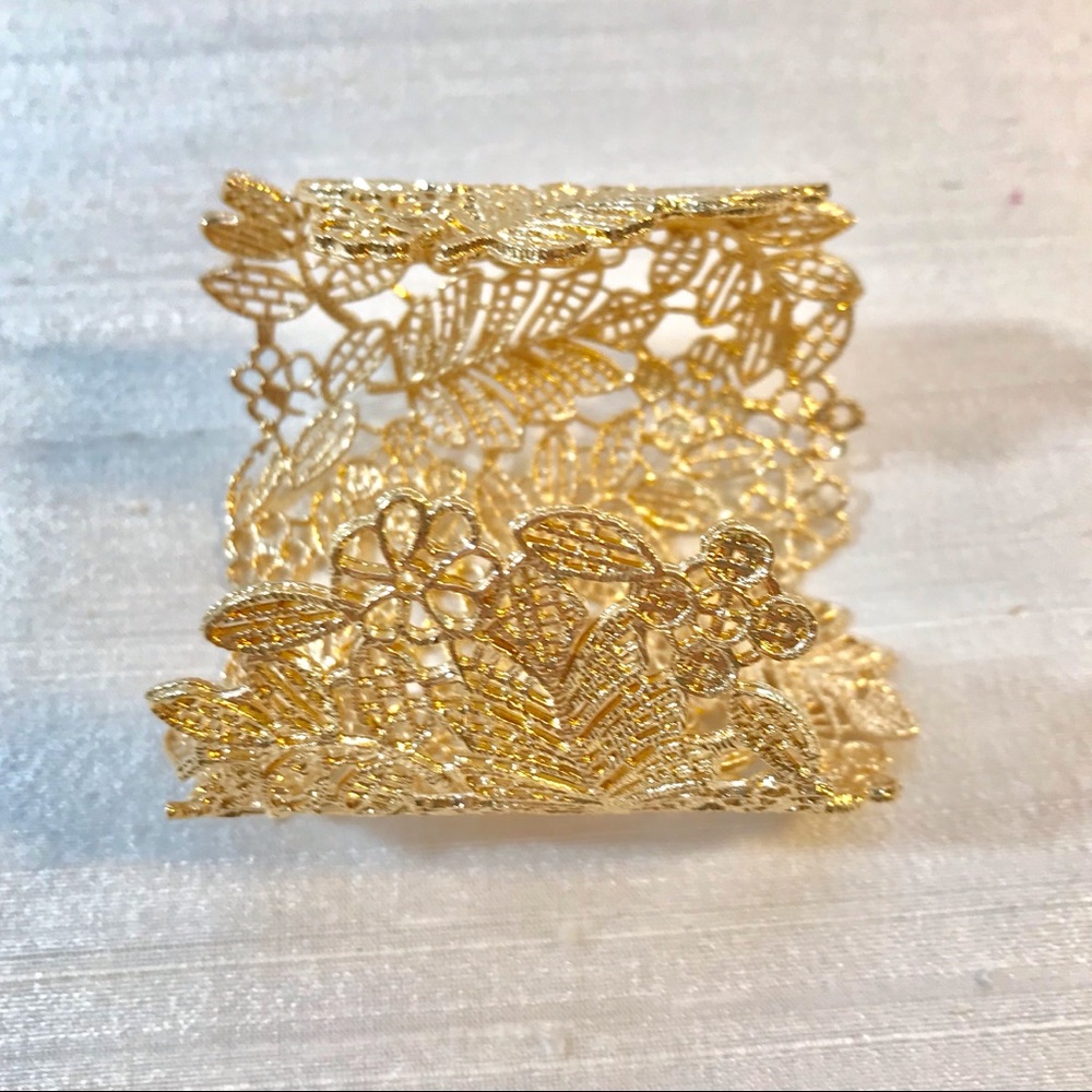 ✨Beautiful Gold Lace Cuff Bracelet✨ - Picture 3 of 8